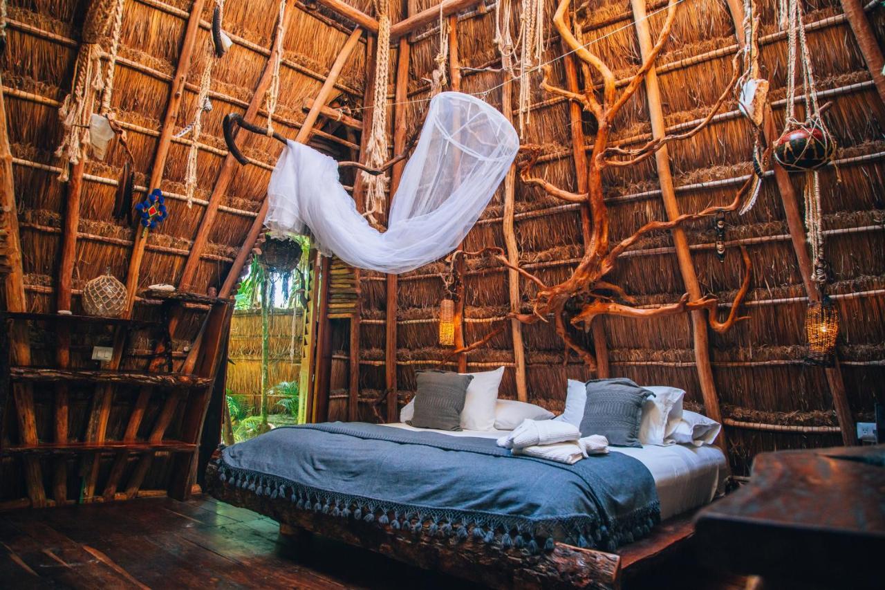 Ikal Tulum Hotel Luaran gambar Interior of a Treehouse